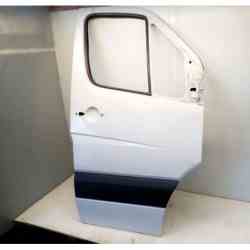 puerta delantera derecha...