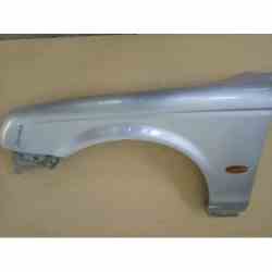 Aleta delantera izquierda...