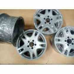 llantas mercedes benz...