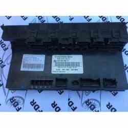 Caja fusibles mercedes...