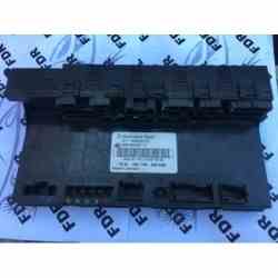 Caja fusibles mercedes...