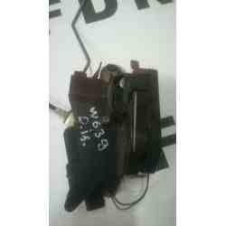 Cerradura delantera...