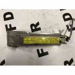 Gato de mercedes benz w221