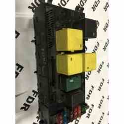 Caja fusibles mercedes...