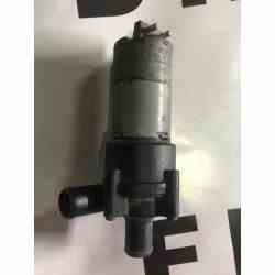 Bomba auxiliar de agua...