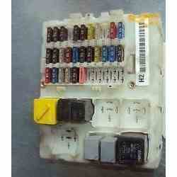 Caja de fusibles 7TIT14A073BA